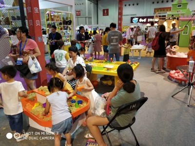 兒童泡泡的美好未來(lái) 玩具的技術(shù)開發(fā)與銷售